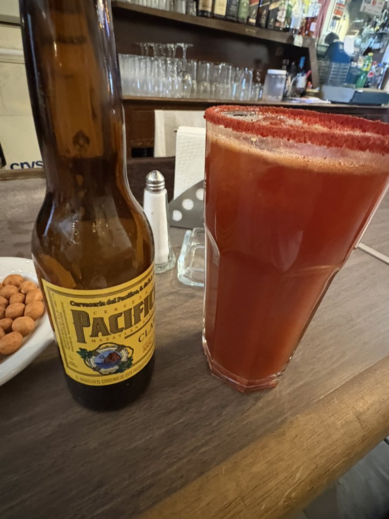 Ruke60's tweet photo. Hoy dónde andan? https://t.co/ptv6IPvz7G