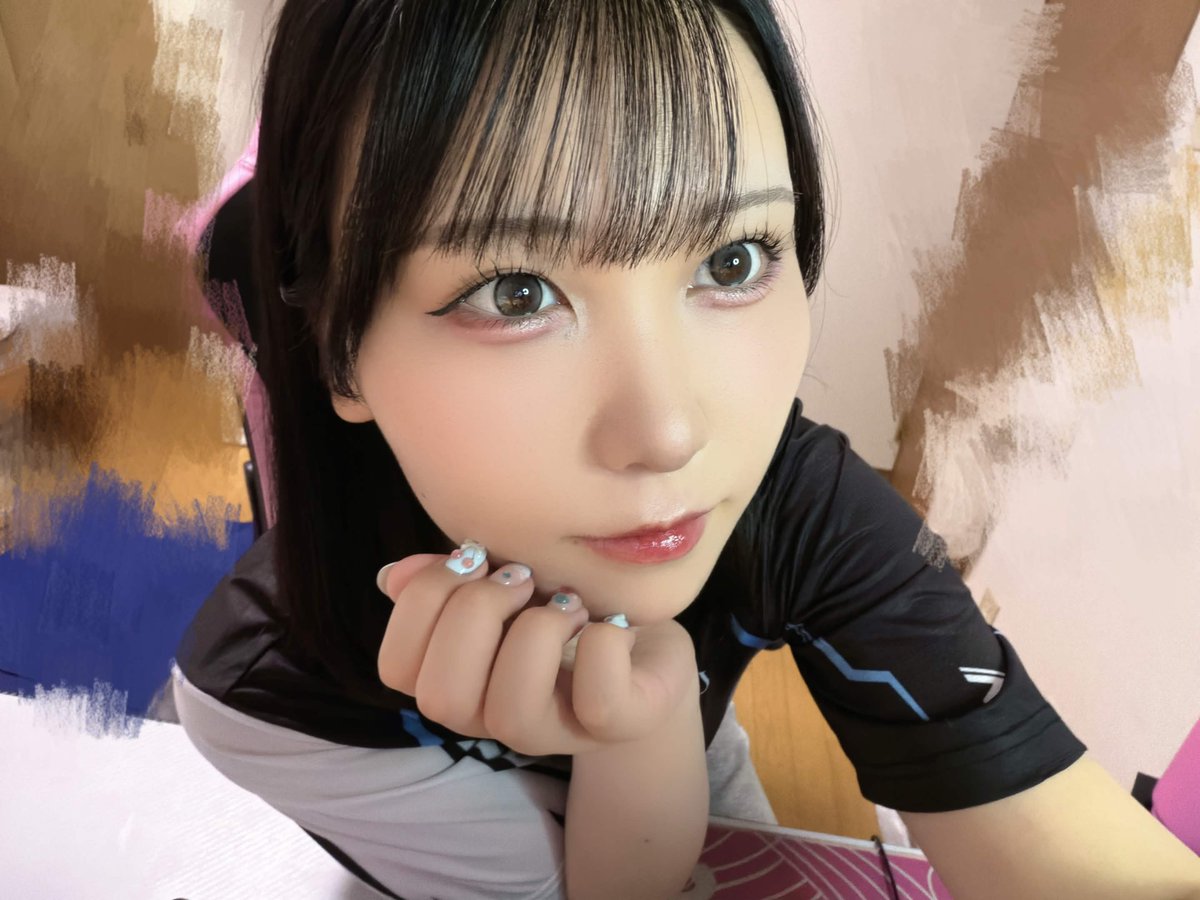 nekop4nchan's tweet photo. TWICEサナ、ミナ、ジョンヨンがイメージモデルのラディリス/メビラージュ/ガールクラッシュからマンスリーを発売されました！😍
私のオキニはルーセントグレー🌟
ちゅるちゅるでかわいい🫶

#ラディリス #radiris #メビラージュ #mevilage 
#ガールクラッシュ #girlcrush #スウィート #pr #ok_sweet https://t.co/v07DNkIuXH