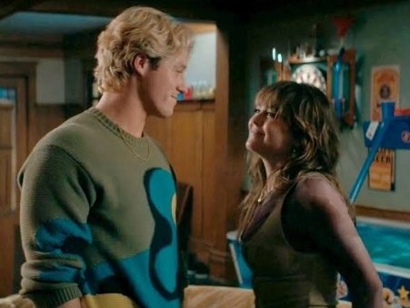 jckrbbitjukebox's tweet photo. An #offcampus take: I need a tiktok edit baddie to make a video of these two (especially Allie) to If It Weren't For the Wind like yesterday!!!! https://t.co/2JzBNH6Ugi