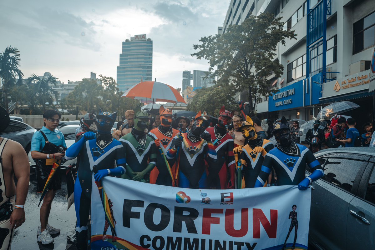 KungFuCat's tweet photo. 小狗时间！
#pride #bangkokpride #forfunbangkok #forfuncommunity https://t.co/njCHU2ZWEM