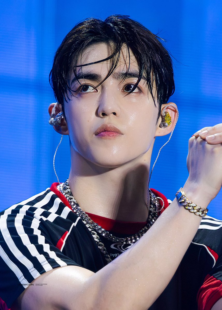 SUNDAYCOUPS_'s tweet photo. 260531 ASIA TOP MUSIC FESTIVAL

#SCOUPS #에스쿱스 #승철 #세븐틴 #SEVENTEEN 
#CXM https://t.co/uUVvZmk1EV