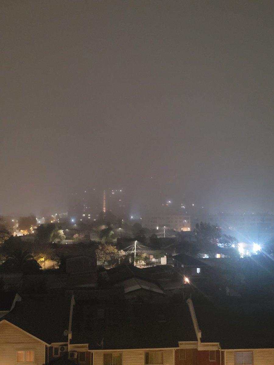 JMolinaPelayo's tweet photo. Bienvenido #Invierno
#InviernoMeteorológico
Qué sea un gran periodo en abundancia de #Lluvias y #Nieve
#Santiago #Chile
#WinterIsHere https://t.co/UsoDgFXML7