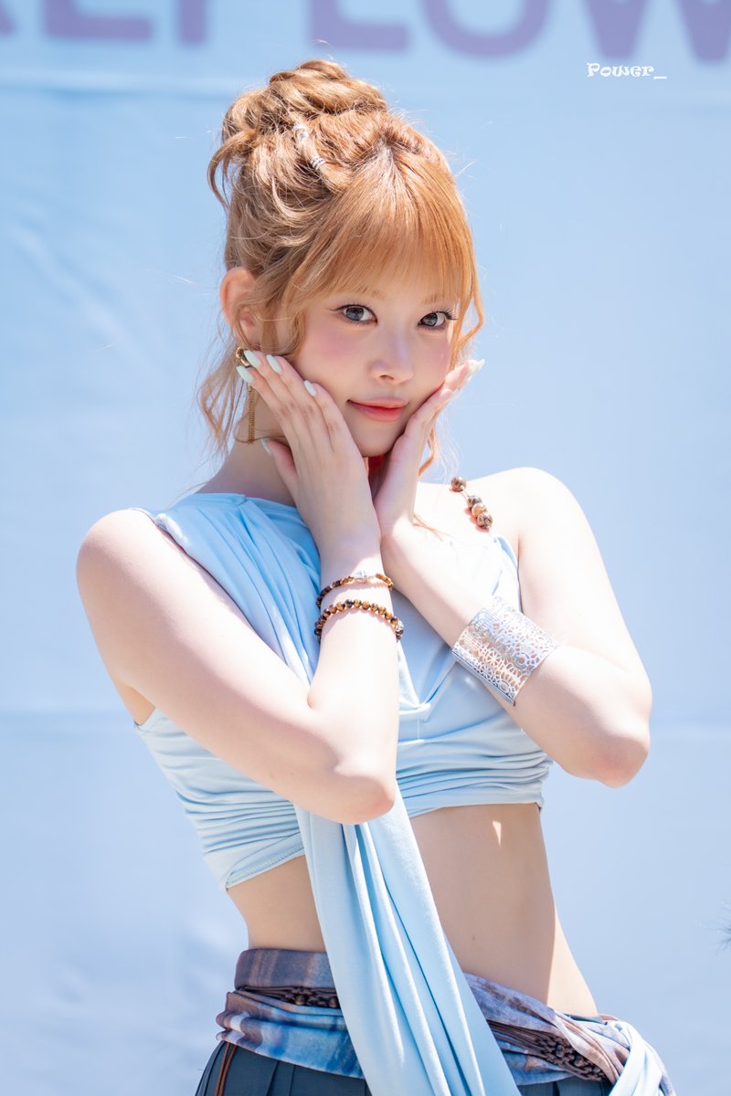 Power_IU's tweet photo. 260530
르세라핌 음악중심 미니팬미팅
홍은채
#르세라핌 #LE_SSERAFIM #홍은채 #EUNCHAE https://t.co/M3ks4BnH3t