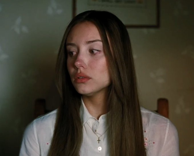 reneydae's tweet photo. the way she was sadder for rue's death than rue's own friends #euphoria https://t.co/SF5XZKrJtQ