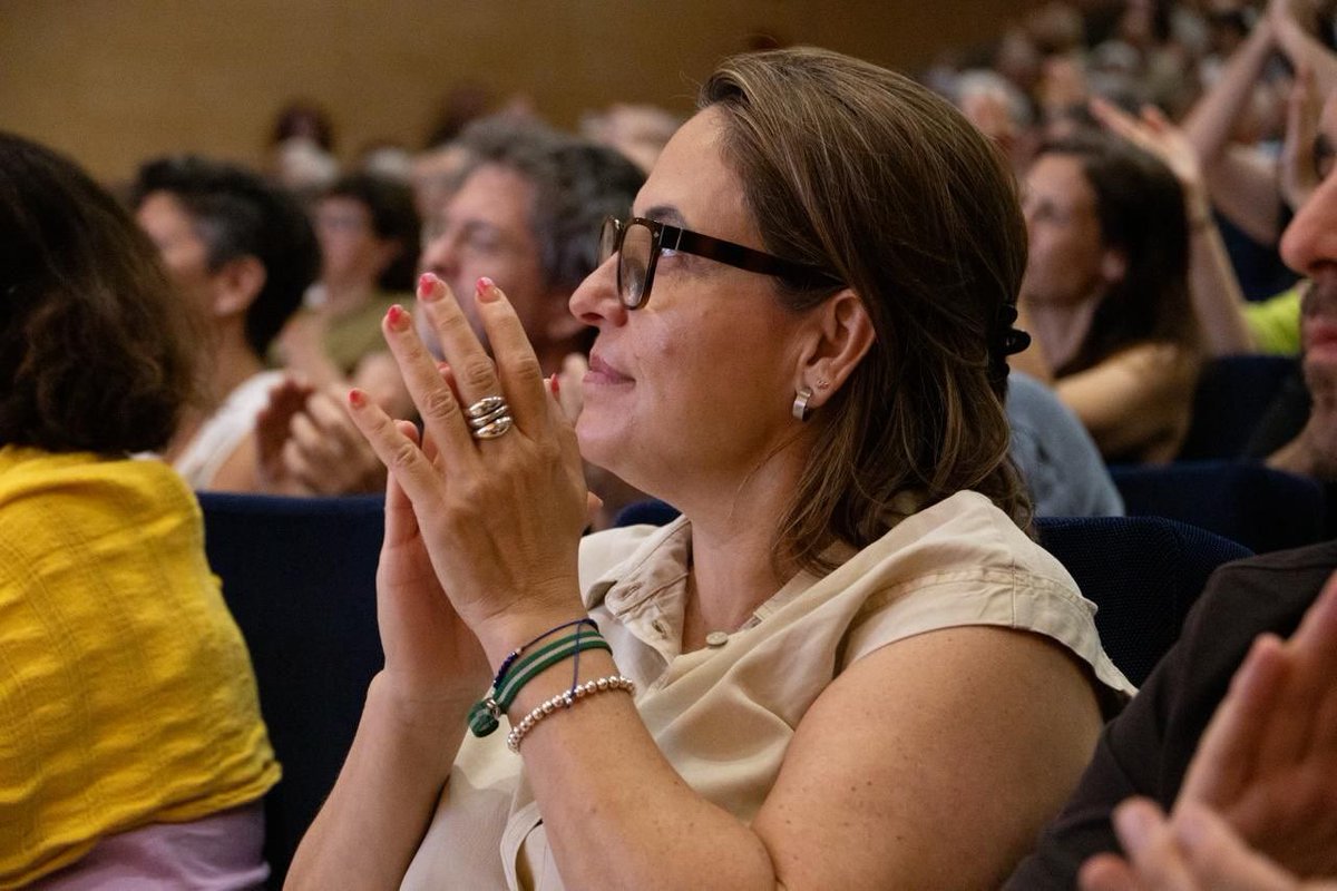 EstherGilSumar's tweet photo. 📍Este sábado ha sido un gran día de reivindicación.

🤍 De un espacio que puede presumir de limpieza frente a la corrupción. 

👥 De un espacio que siempre antepone el interés general.

💡De un espacio con creatividad, ideas y horizonte.

🫡 De un espacio con referentes. https://t.co/0GYYevPoFS