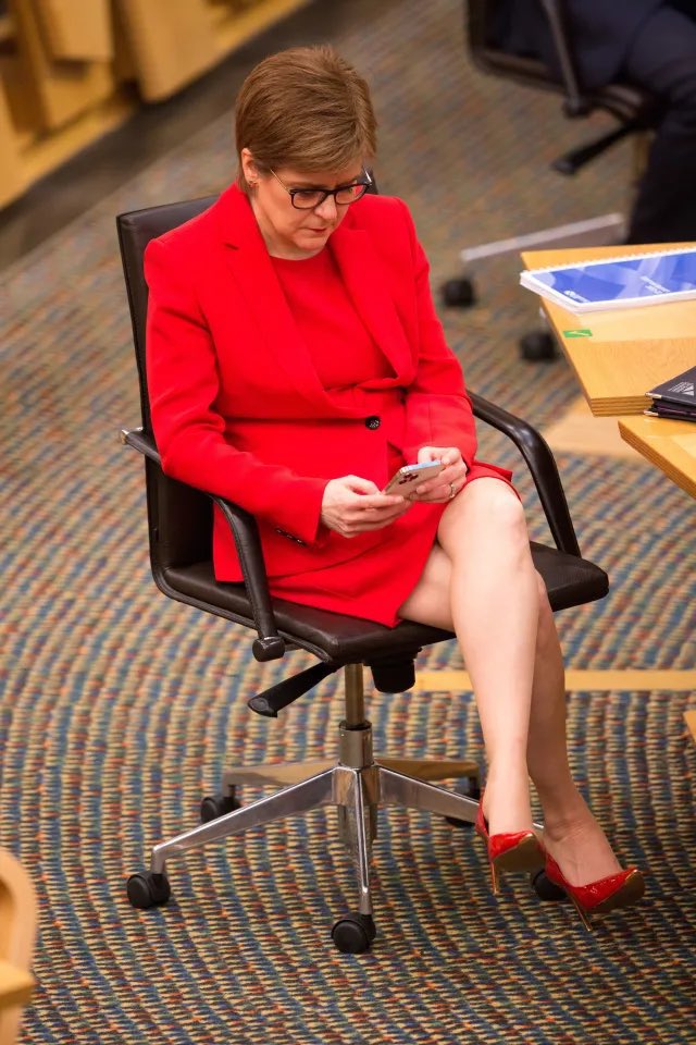 jokesuk's tweet photo. Nicola Sturgeon finds herself struggling to log in to a website... https://t.co/eaa20KcCKk