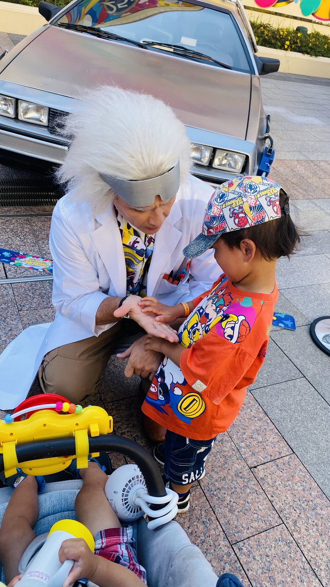 SHOWTA_10's tweet photo. あぁーー！！！
やっと会えたよぉーー！！！！
#ユニバ
#DiscoverU
#BTTF
#ドクグリーディング https://t.co/AbdfOzRche