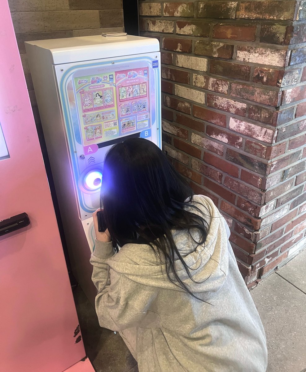 교 ギョ tweet media