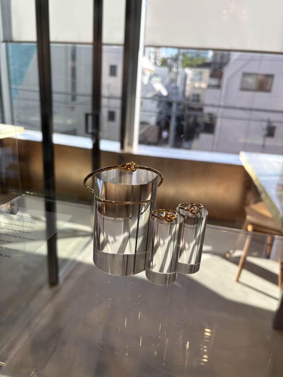 __okpiii's tweet photo. 本当にときめいたのでジュエリー購入🦭
シャルロットシェネも覗いたけど可愛かった https://t.co/33BW4Vwp0I