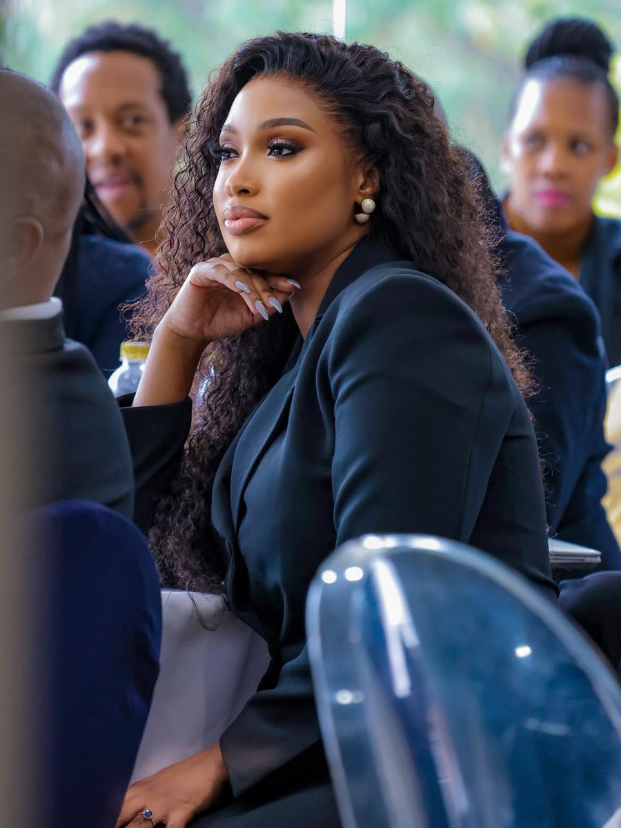 kgadi♠️ tweet media