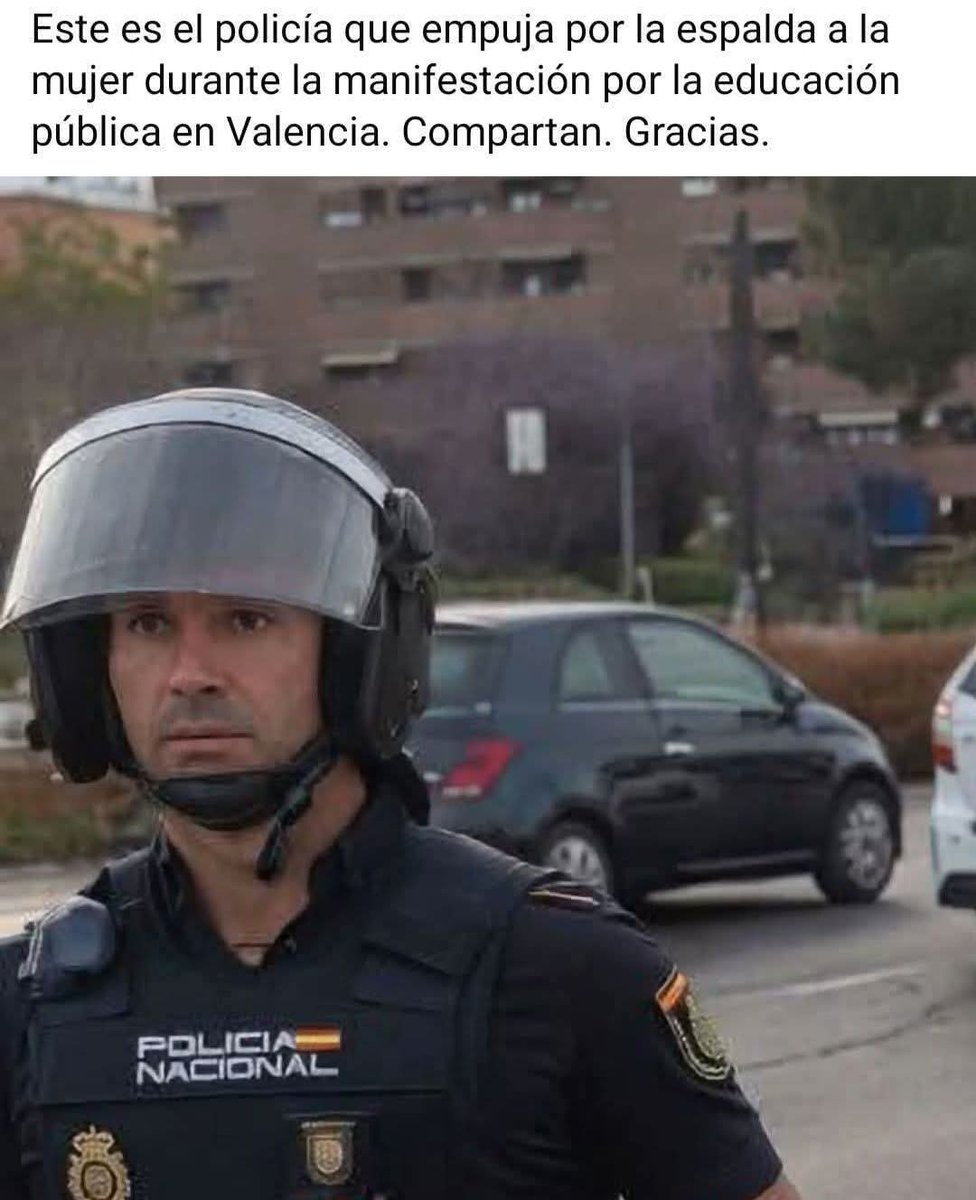 FlorRoja28994's tweet photo. Este es el asesino Matón, HDP que empujo a la profesora, que rule su careto por favor https://t.co/LKqQu6eRM6