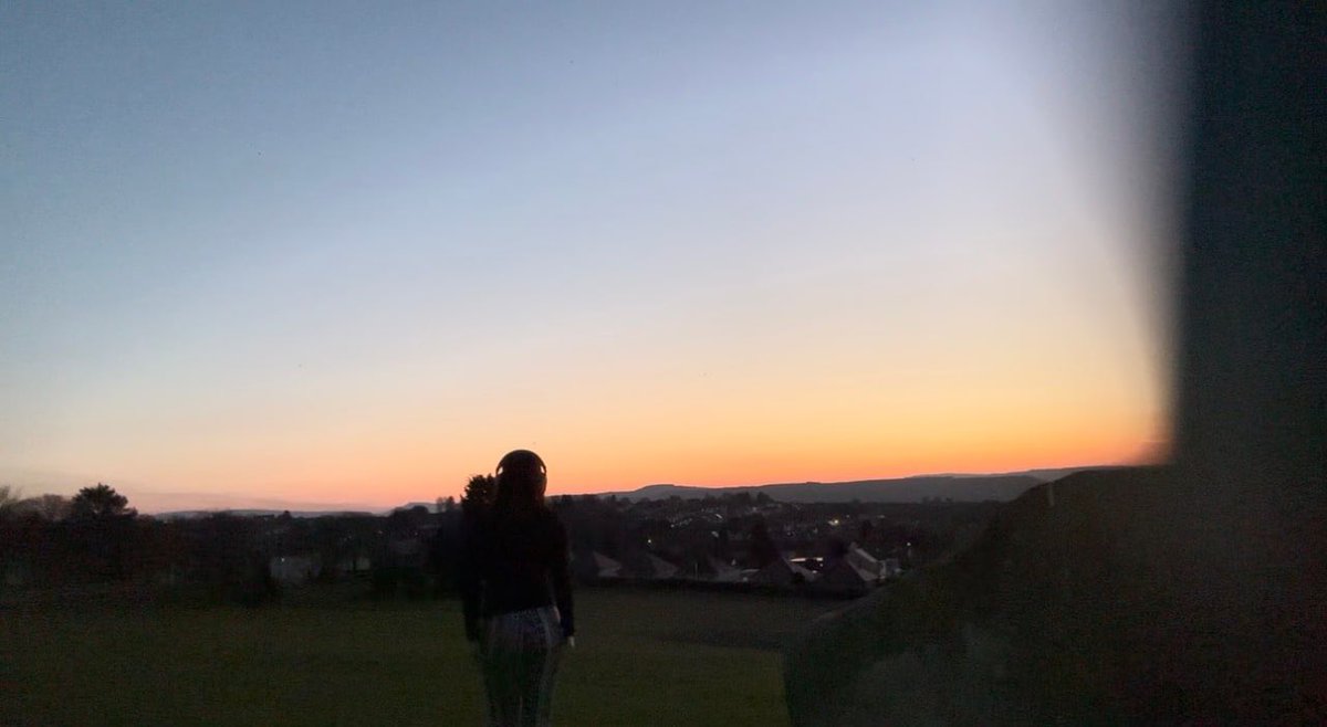 SweetEmberz's tweet photo. come watch the sunset with me sometime https://t.co/8jOkiIzyPO
