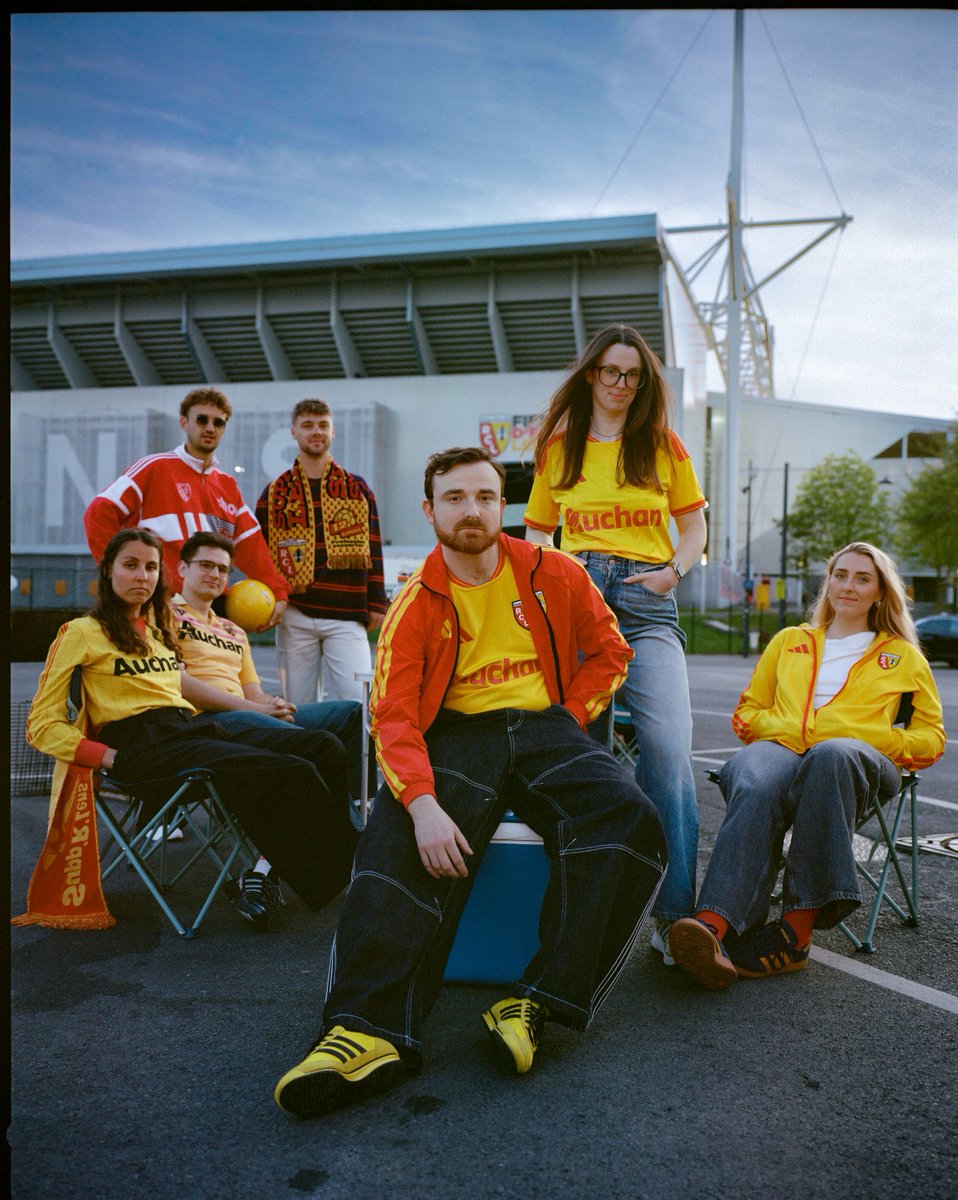 RCLens's tweet photo. Les 𝑡𝑟𝑜𝑖𝑠 𝑏𝑎𝑛𝑑𝑒𝑠 aux couleurs du Racing 🔴🟡

#OnAÇaDansLeSang @adidasfootball https://t.co/1lv3On2yTa