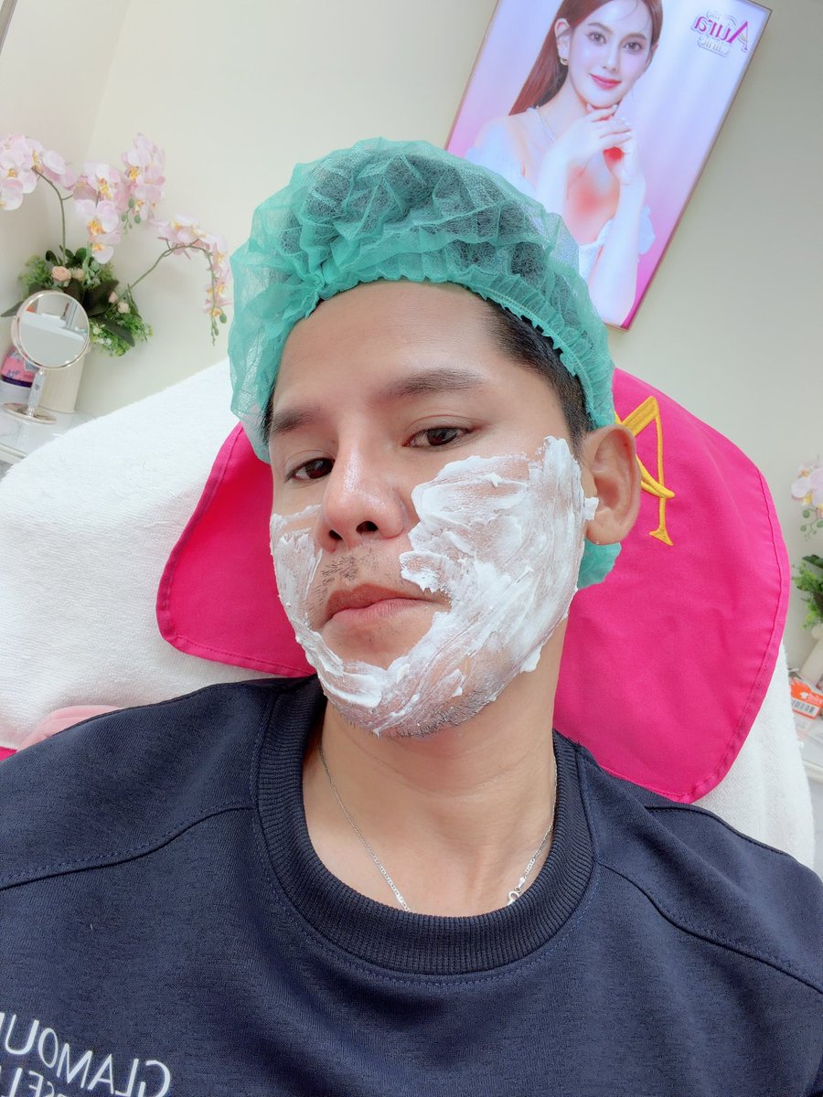 guypty2023's tweet photo. #รักตัวเอง 💉💉เจ็บก็แค่เข็มฉีดหน้า 😅😅😅 https://t.co/OhCZfjKmih