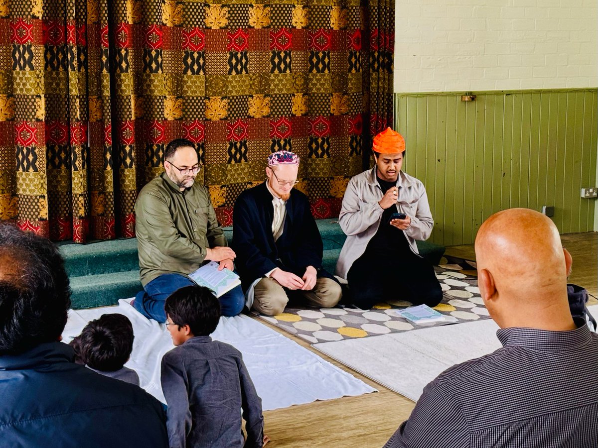 RevSoulsOrg's tweet photo. We thank Allah for the blessing of being together to celebrate Eid as a community. We began with a Quran recital and some takbir from our children. Our souls were then lifted with poetry in English and Arabic. https://t.co/UPua4MZ5M3