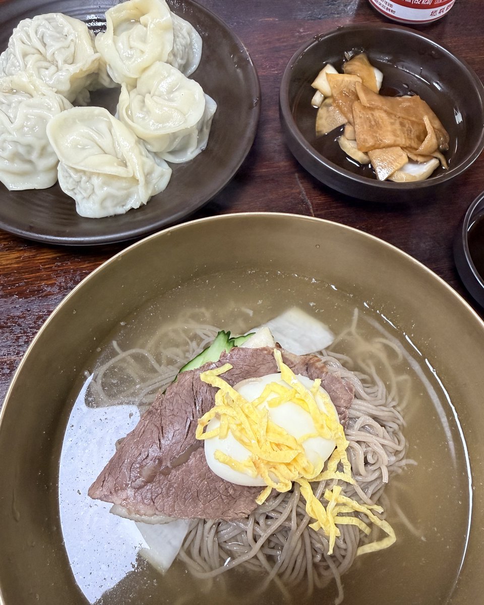 danbiyaaaa's tweet photo. 오랜만 ~~ 😭🤤🫰🏻 https://t.co/vZBzuUFgLK