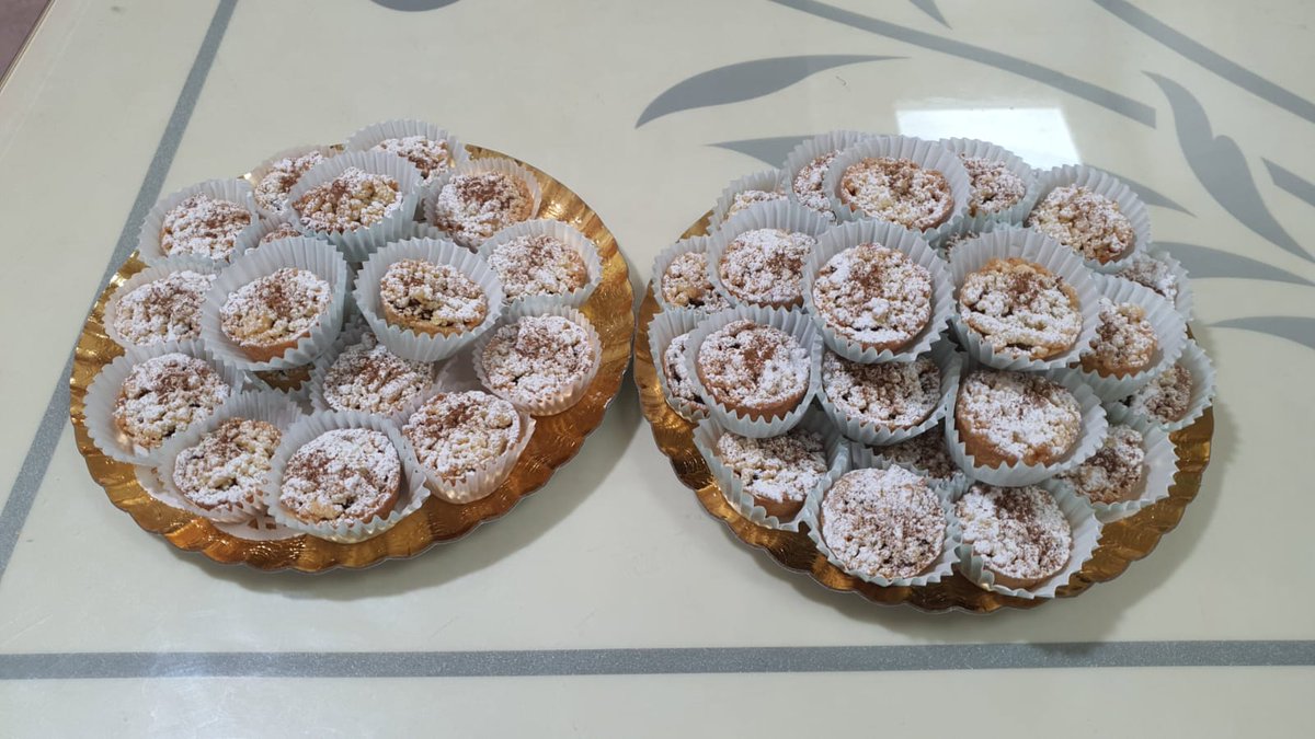 rola_corner's tweet photo. تارت هش😋ولذيذ4نكهات
📍ينبع الصناعية🚗الهيئة10ريال
📱0567499099
#ينبع_الصناعية #تارت_تفاح 
#تارت #حلا_قهوة #عودا_حميدا https://t.co/X3RczY4uZW