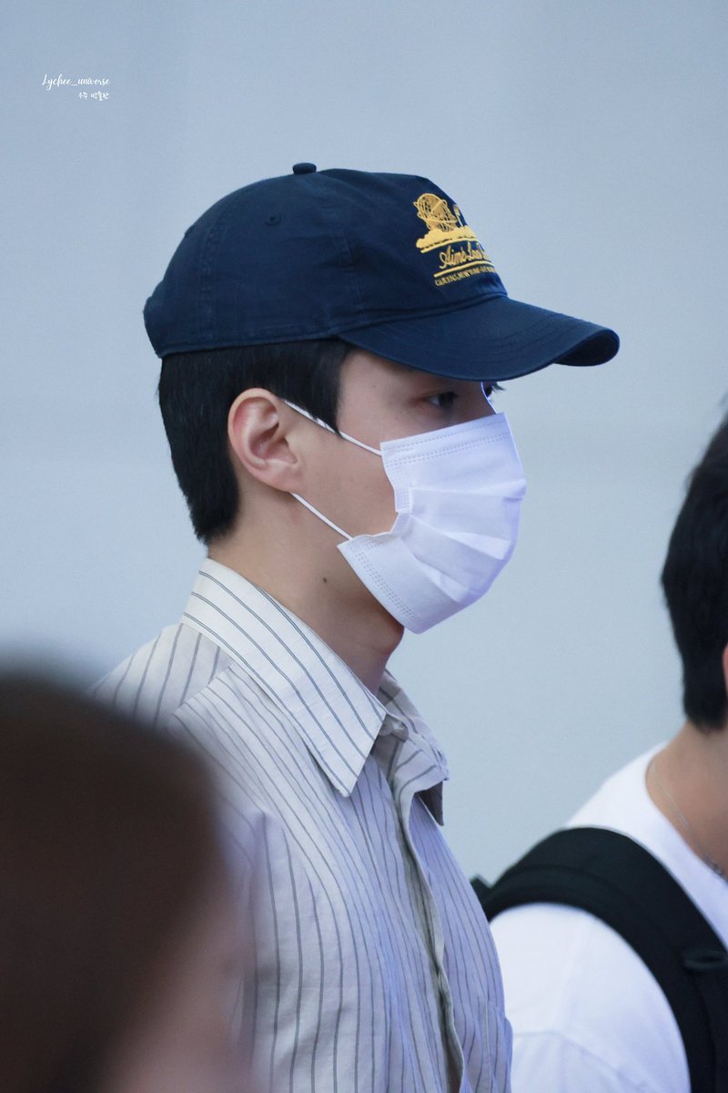 OhSehunGlobal's tweet photo. 📷 260601 | GMP ✈️

Sehun at GMP Airport today, heading to Japan for EXhOrizon in Osaka 🧡

© On pict
#SEHUN #세훈 https://t.co/0cgYGmzAUG