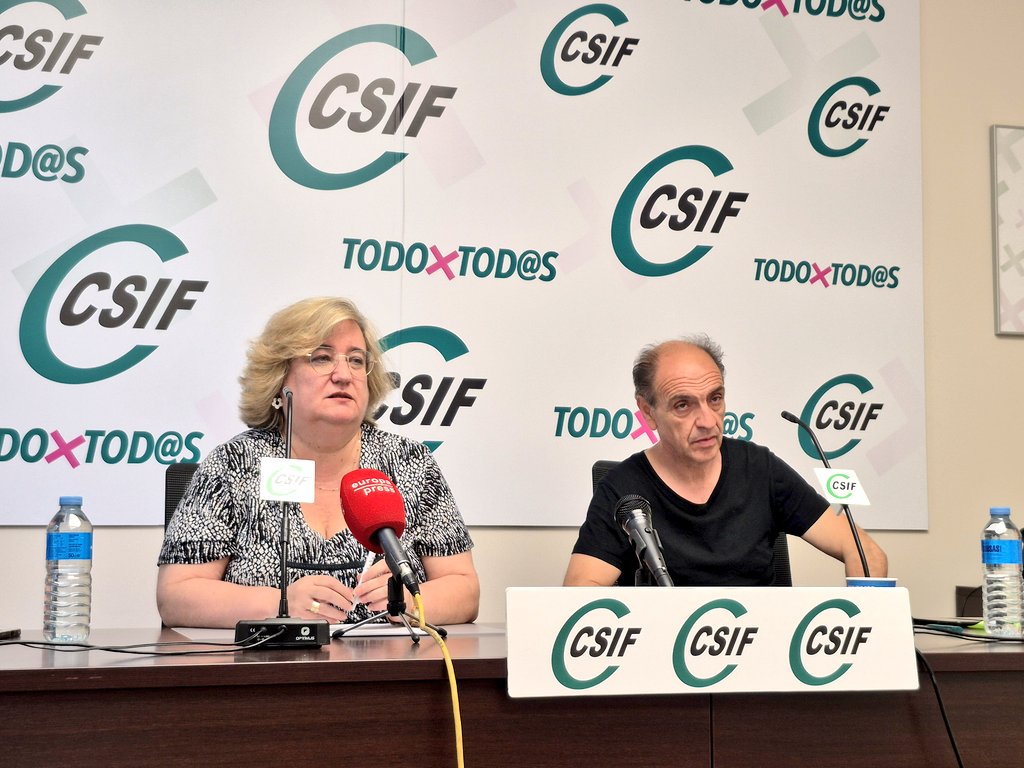CSIFnacional's tweet photo. 🟢 Iniciamos MOVILIZACIONES el 11 de junio ante la parálisis del V Convenio Único del personal laboral del Estado y el bloqueo de la jubilación parcial.

✖️ La situación actual y la incertidumbre bloquean cuestiones fundamentales: jubilación parcial anticipada, carrera profesional, promoción interna o equiparación salarial.

🗣️ El personal laboral de AGE cobra de media 7.380 euros menos al año que los/as empleados del resto de administraciones por el mismo puesto.

🔊 A igual trabajo, igual salario.