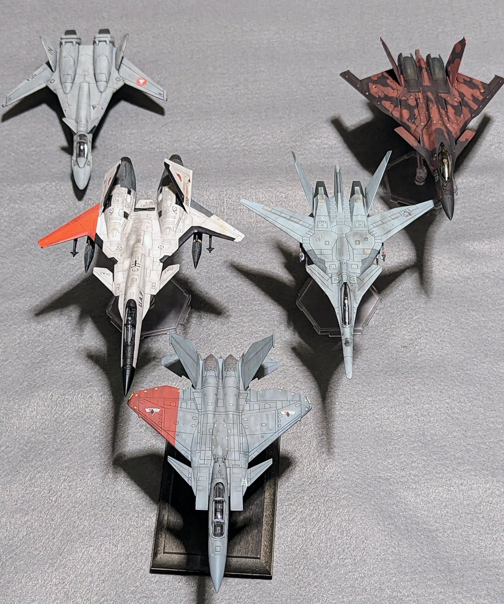 canyon0183's tweet photo. エースコンバットもマクロスもパトレイバーも何十年も前に始まったシリーズなんですねぇ…
歳を取りました。 https://t.co/u13L8IG6XW
