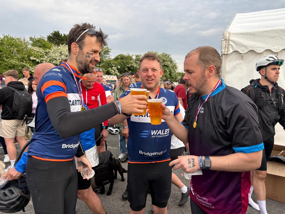 PHA_UK's tweet photo. We're starting off the week by saying a massive thank you to this bunch!
James Thomas and his friends cycled 100 miles from Cardiff to Tenby at the start of May and raised over Β£3,350 in sponsorship β with match-funding coming in too π΄ββοΈ
#TeamPH https://t.co/OMQOtZjgHC