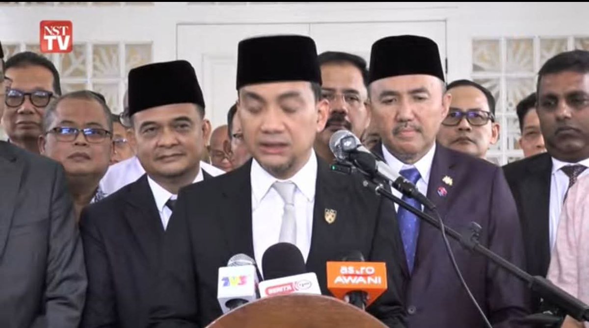 najib_bakar_'s tweet photo. DUN Johor dibubarkan mulai hari ini. Musim pilihan raya sudah bermula. https://t.co/p8E9hEKq8X