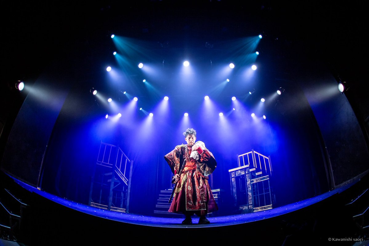 ichigekiya_east's tweet photo. ／

劇団壱劇屋東京支部
2026年5月公演「#回ノ導 」
舞台写真販売START🔥

閲覧無料！
総枚数487枚！
L判300円／2L判500円

＼

<販売期間>
6月7日(日)23:59まで‼️

<ご購入方法>
サイト内のサンプル画像からお気に入りの写真を選択。
1枚単位で購入可能です！

<販売サイト>
https://t.co/6nPwdZqu2S https://t.co/57PwXh6SVD