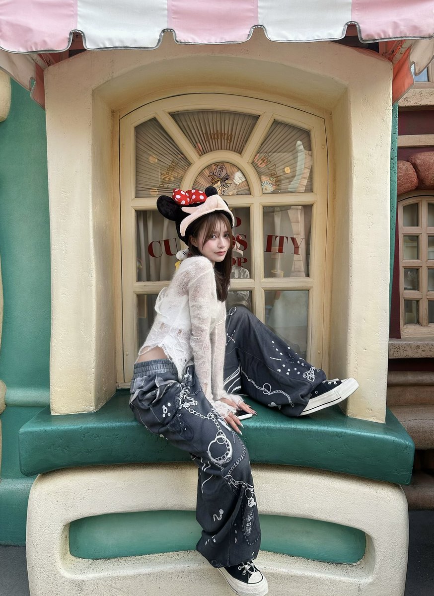 xx02il's tweet photo. 久しぶりのディズニーランド🐭❤️ https://t.co/rNt3LFM5BQ