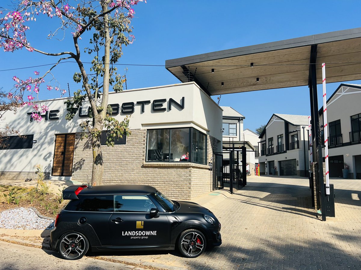 Landsdowne_Prop's tweet photo. Landsdowne Property Group has been appointed as the new managing agents and estate managers for The Tungsten in Atholl which includes 2, 3 and 4 bedrooms duplex homes. Looking for a new property manager for your estate? Contact us on 087 711 1285 or view our services on https://t.co/84dnIBZNbW