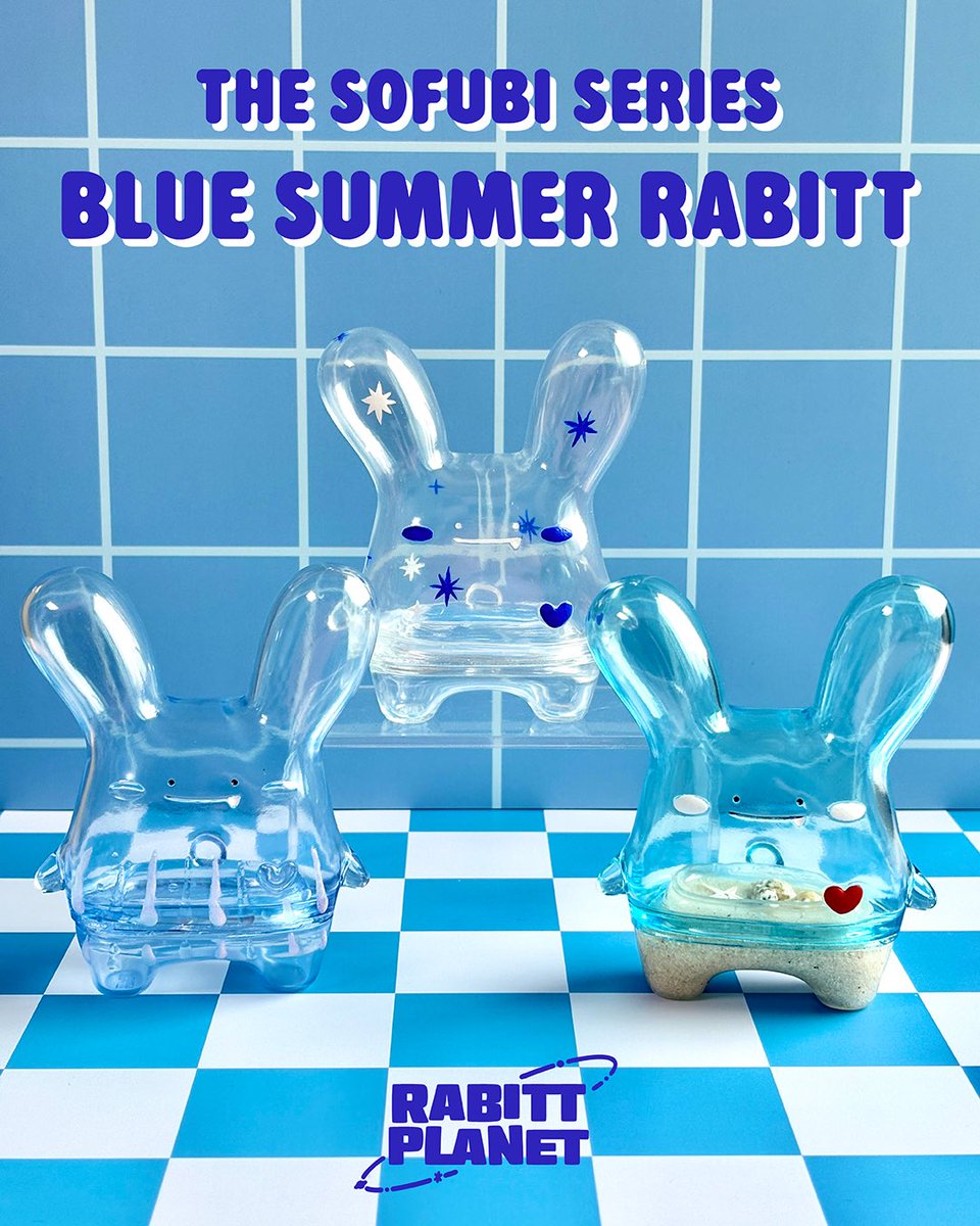 rabitt_planet's tweet photo. ラビットと一緒に海の冒険へ！ 🐰💙

新しいソフビシリーズ、
Blue Summer Rabitt が登場！ ✨

🌊 海のラビット
⭐ 青い星のラビット
🪼 クラゲのラビット

と一緒に、涼しい夏を迎えましょう！ 💙✨

このシリーズは 台湾アドベンチャーフェスタ で初公開されます！ 🛸🌈

#ソフビ
#sofubi https://t.co/qxkmD2vEfa