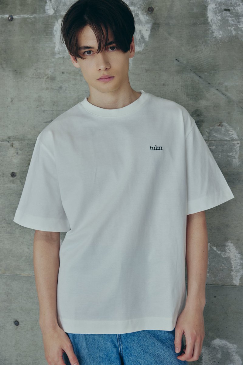 tulm_official's tweet photo. 【first collection】

▪︎BASIC Tee (White)
¥11,000(税込)

ユニセックスサイズでさらっと一枚着るだけでもカジュアルすぎず、クリーンな印象で着られるTシャツに仕上げました。

全商品のサイズやカラーはサイトよりご覧いただけます。

▼online store
https://t.co/2N7gJCpYI0

#tulm
#トゥルム https://t.co/l62QgYm6mR