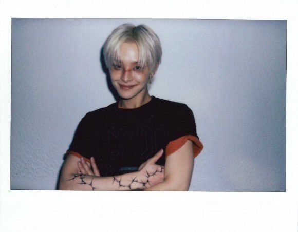 dosukhoon's tweet photo. jihoon and his sexy arm tattoo 🫦 https://t.co/ghLuHwoqCv