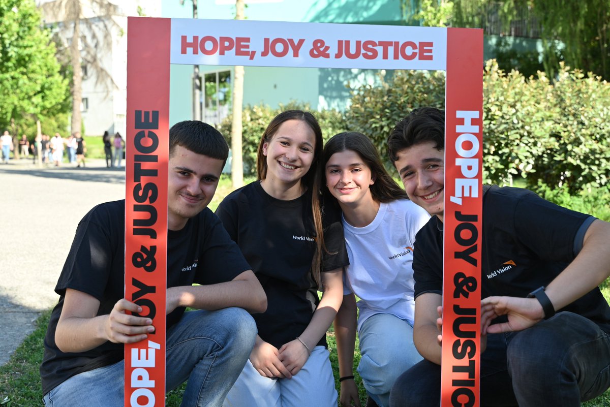 WVAlbania's tweet photo. 22,485 #children. This is the number of children we positively impacted last year through our programmes.
On World Children’s Day and every day, @WVAlbania   stands with children to support their wellbeing, education, and rights.
Happy 1st of June! 

#Hope #Joy #Justice https://t.co/jpuHDgu9pJ