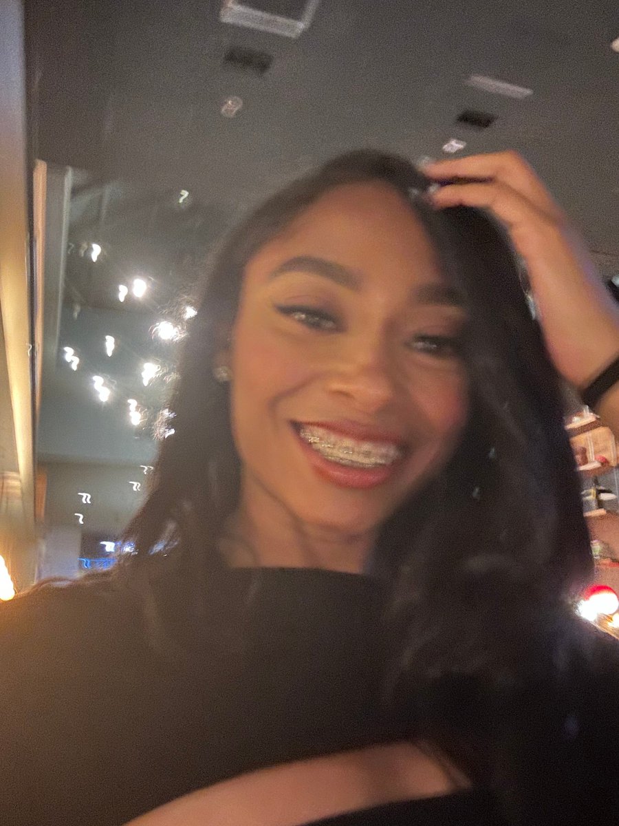 _Malanglang's tweet photo. BRACEFACE Me Was So Tea https://t.co/CzgLPtqk1P