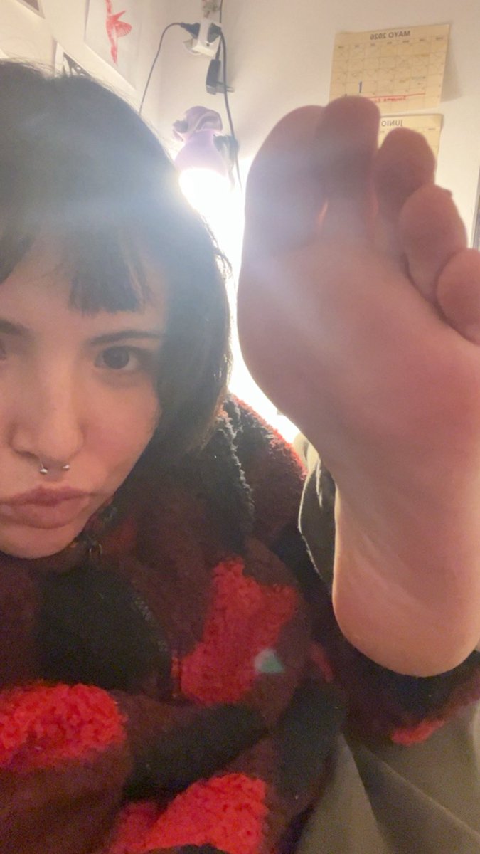 4gus_ki's tweet photo. #feet #sum #bdsm #OF #kink #kinky  #queer https://t.co/T105Qb8Mr9