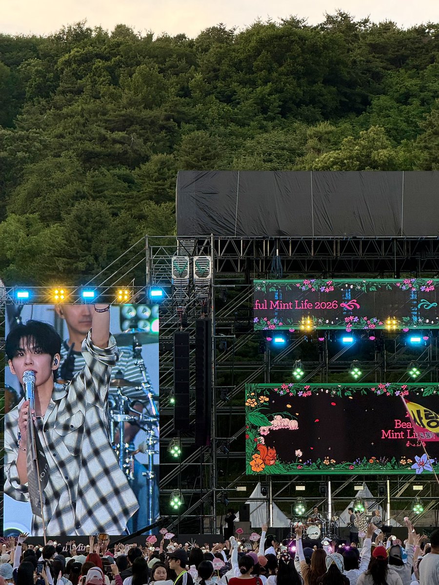 ehdnsroo's tweet photo. 뷰민라도 너무 재밌었뜹니다 https://t.co/Lfo3vB9FV0