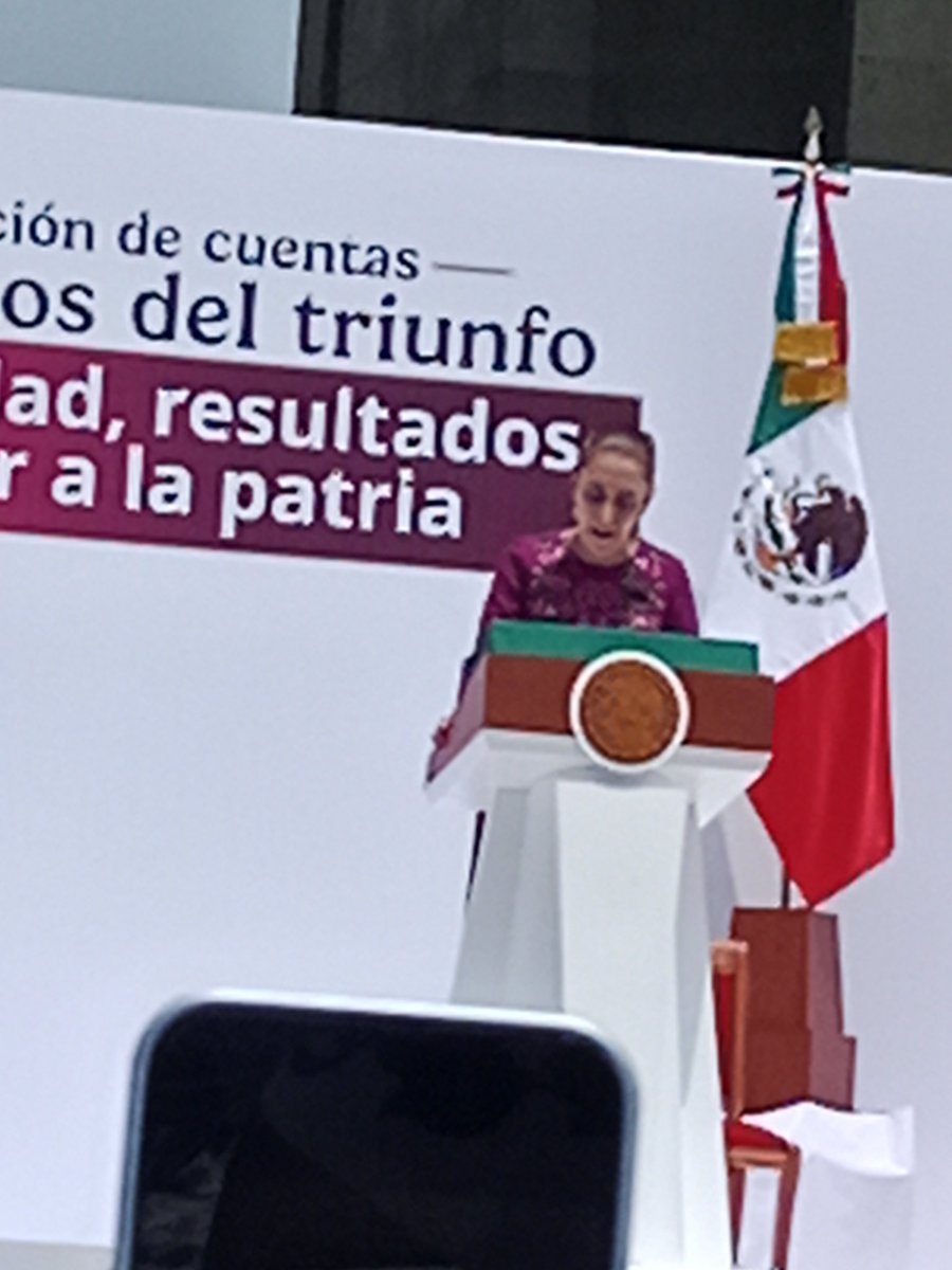 vhookyth's tweet photo. Feliz acompañando a mi presidenta @Claudiashein 🇲🇽❤️ https://t.co/TWJKNyIMF8