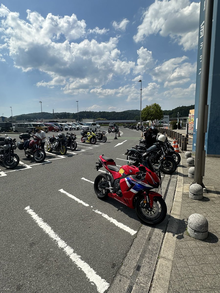 Hirodabo_pc40's tweet photo. 月曜日にしては多い？！ https://t.co/LUN1h0C2Cg