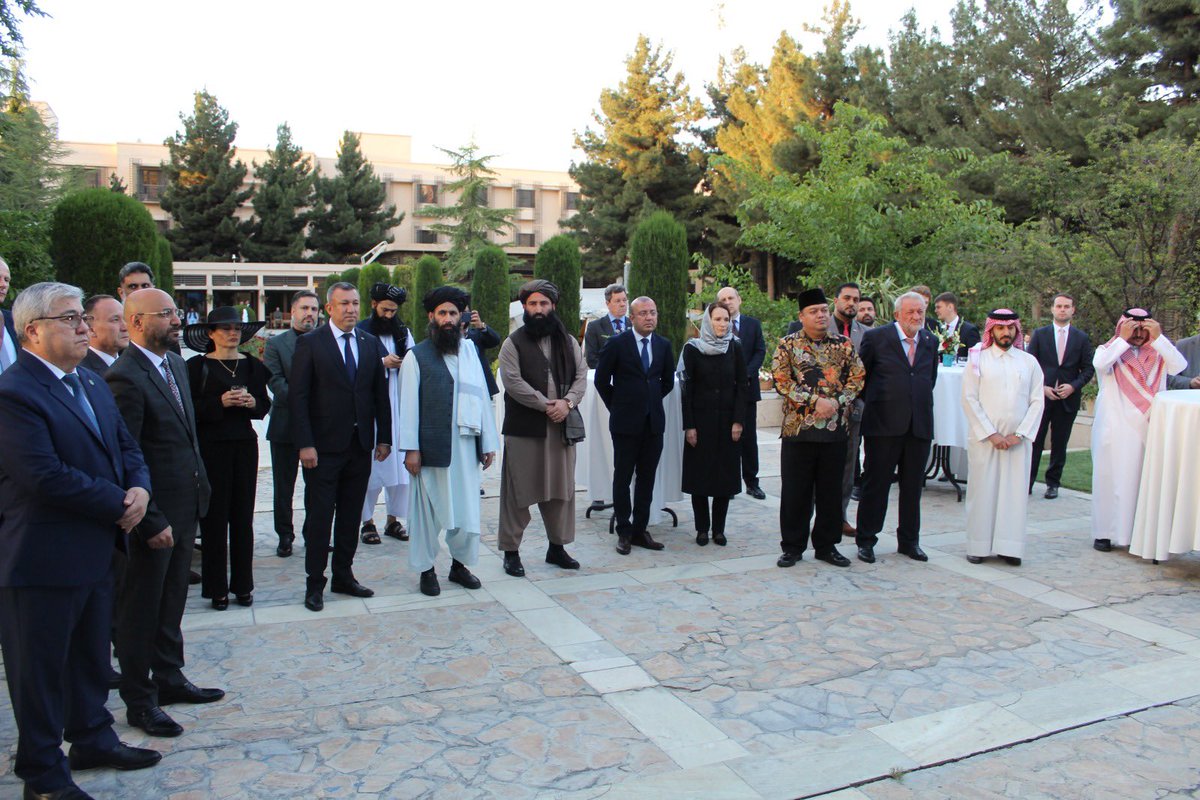 AbSuboh's tweet photo. Attended the reception for Independence Day of friendly country of  Azerbaijan which was held at Grand Kabul Hotel in Kabul. Thank you H.E Ambassador Ilham Mammadov for the warm welcome. 
#Kabul - #Afganistan @AzEmbAfgh https://t.co/l3qDWpoljk