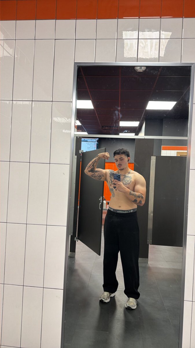 Riv4aldo's tweet photo. Sunday workout https://t.co/SewHYVmBvb