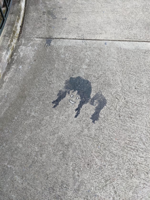 mgrczyk's tweet photo. @mickeyxfriedman sometimes sidewalk art is cute https://t.co/NatLS4lNUM