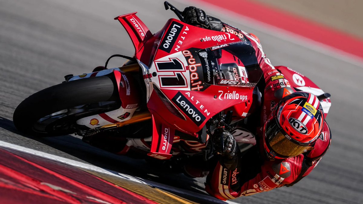WatchingRacing tweet picture