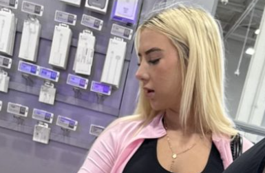 luiselflaco24's tweet photo. I'll go to that store more often, the prices are very good #candid #candids #creepshot CHECK THE BIO https://t.co/PuflcyHo2u