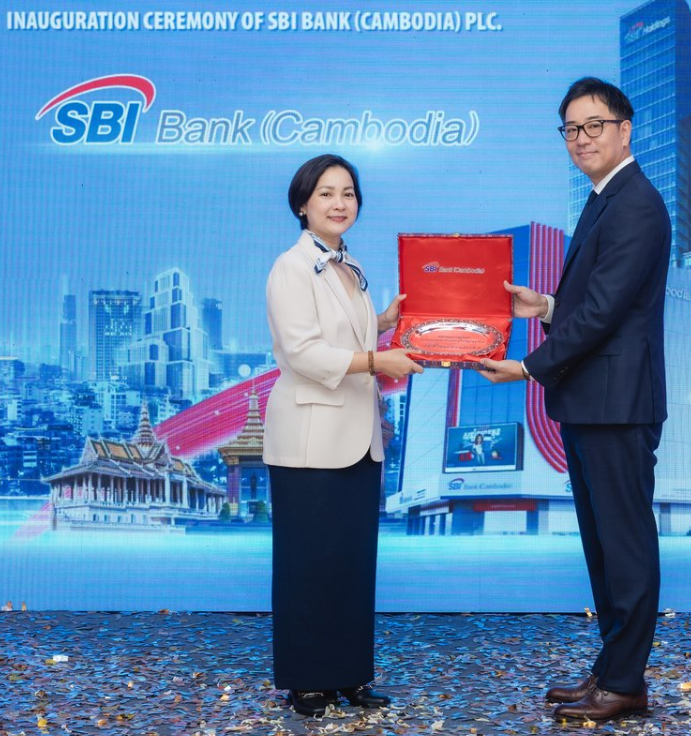 sentosumosaba's tweet photo. SBI Holdings, Inc. (@sbigroup) completes its Bank Acquisition with a Ceremony Marking its New Name, SBI Bank (Cambodia)🥂 

💥Yes, International Money Transfers via @Ripple. 

🔗s :
https://t.co/QKPWGyBNWf

https://t.co/muFyWCk9lT https://t.co/rcKBhato6W
