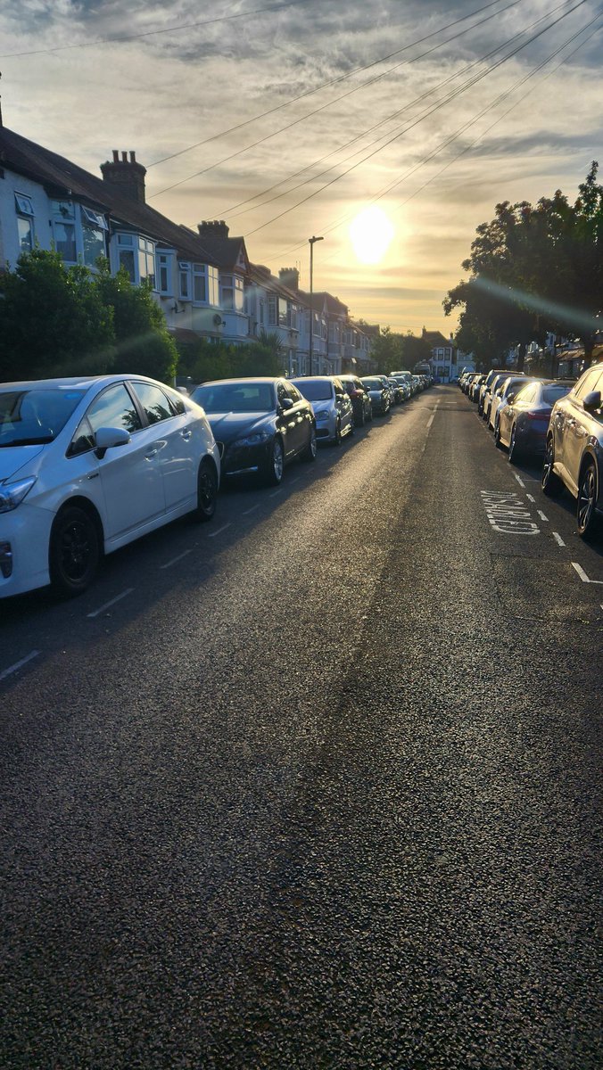 aini_butt's tweet photo. Let's get this last halfterm started, InshaAllah!
@WeAreERC https://t.co/W23yruVRKh