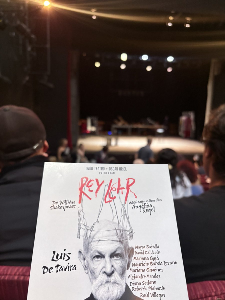 EliAlef's tweet photo. Si tuviera que poner una calificación al #ReyLear del @Helenico sería 10: increíble y maravillosa adaptación, actuaciones brutales, texto que trasciende la eternidad. Tienen un último fin de semana y regresan en septiembre. Bravo 👏🏻 🎭👑 https://t.co/LtCozyjS6O