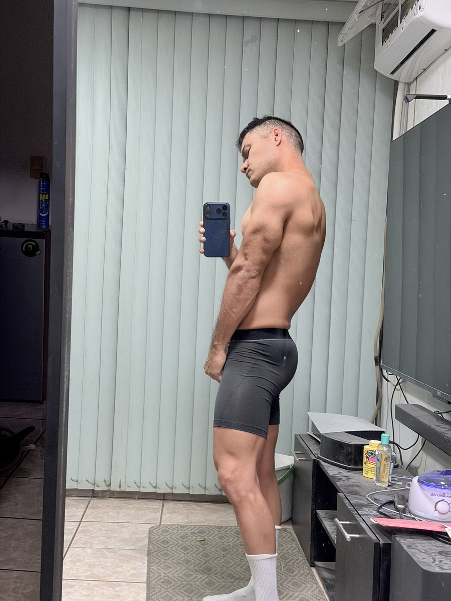 Arthbb's tweet photo. gdl🙈 y los twinks🐥? https://t.co/cR7exH5MZ8
