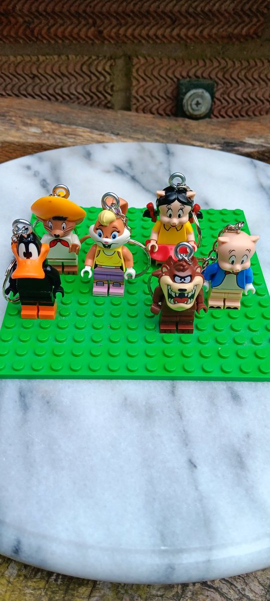HandcraftedbyW1's tweet photo. Funky Looney Tunes Lego keyrings. Perfect for keeping keys safe and easy to find in your bag. Great as little bag charms, available now in our Etsy shop, have a lovely day 😊
#lego #handmade #keyrings
https://t.co/svBRq4LcY6 https://t.co/215BwLWAA4