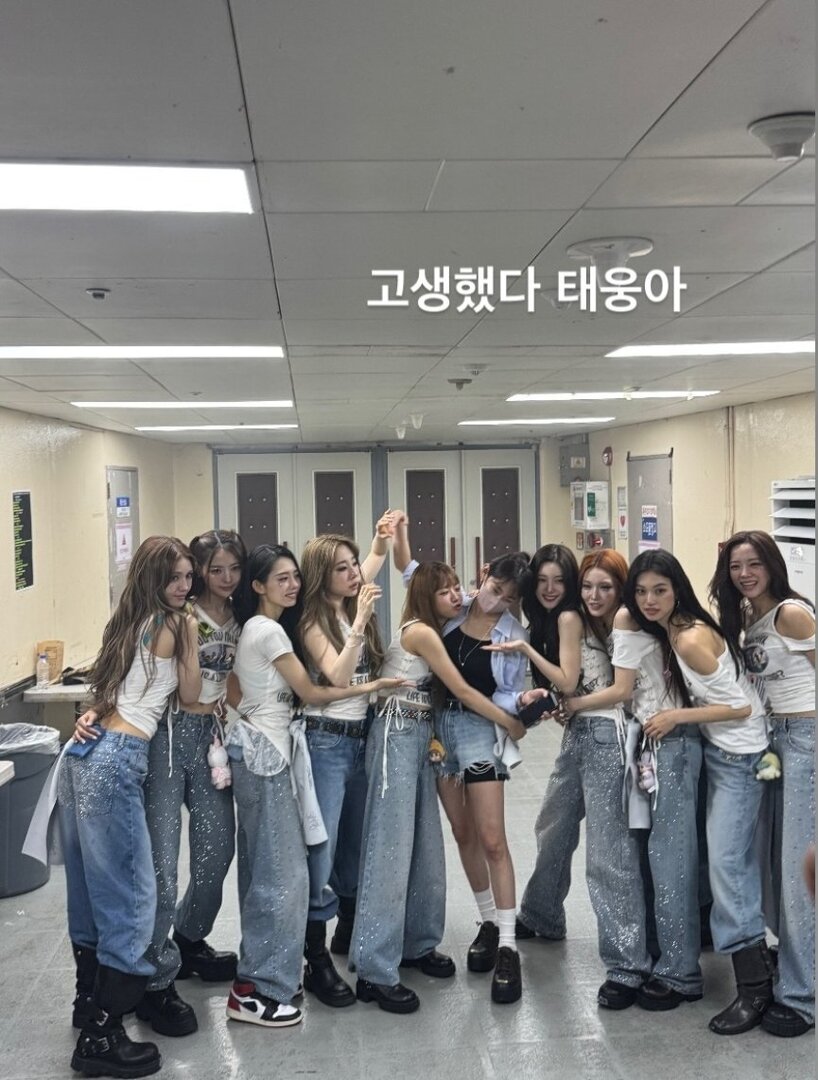 starfess's tweet photo. -star GUYS IOI WITH KANG MINA😭😭🥲🥲🥲🥲🥲KURANG JIEQIONG AJA INI 😭😭😭😭😭😭😭😭😭😭 https://t.co/ohLSIBMeA4