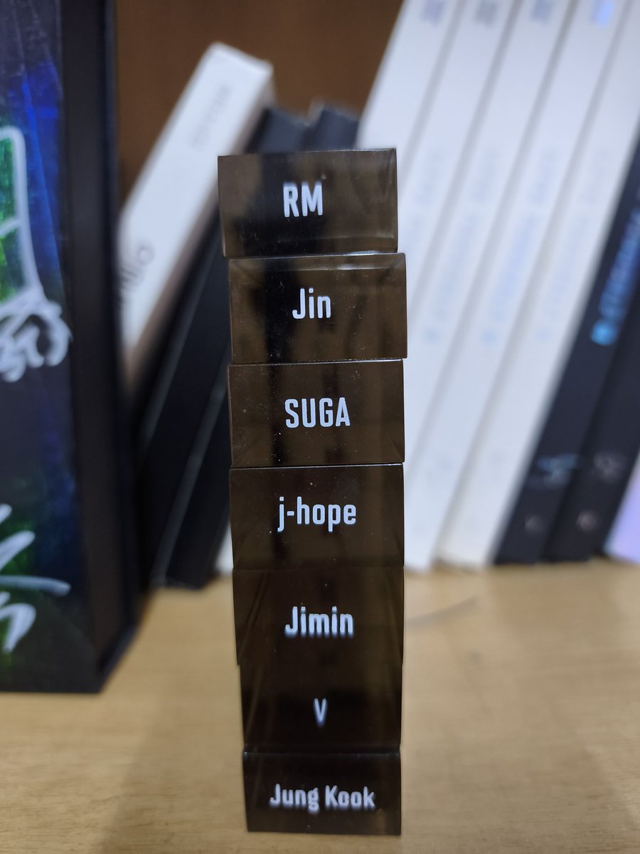 greenteh8's tweet photo. Anyone interested?
Letting go for rm 60 inc postage

#myarmyjual #myarmybeli #pasarBts #pasarBTSMY #pasarBTS https://t.co/WJm3wogS7v